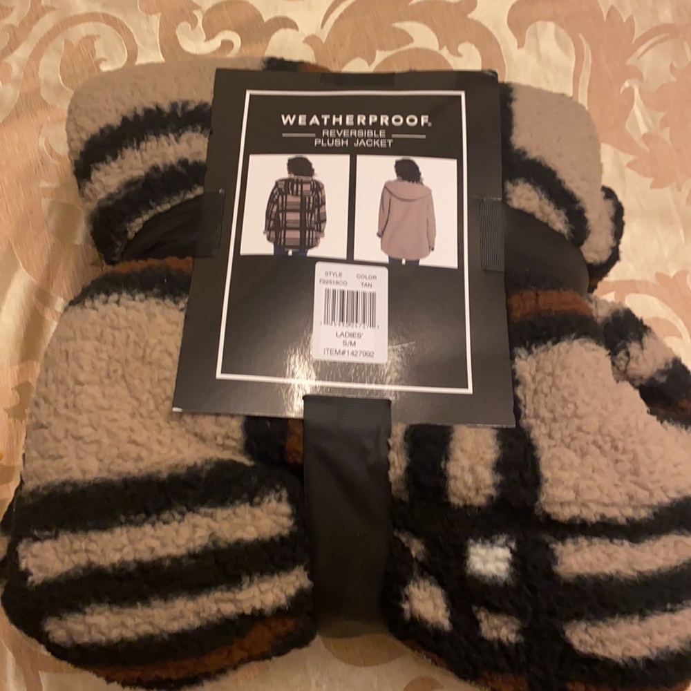 Weatherproof Reversible Plush Jacket NWT - Picture 3 of 3